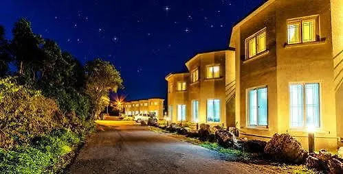 Hotel Pension Jeju Sarang